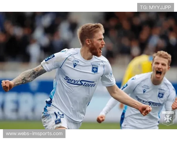 图卢兹传控打法占优，欧塞尔防守反击寻找机会